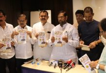 महायुतीचे उमेदवार श्रीरंग बारणे यांच्या ‘संकल्पनामा’चे पालकमंत्री बापट यांच्या हस्ते प्रकाशन