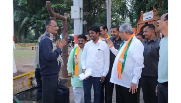 चंद्रकांतदादा पाटील यांच्या मॉर्निंग वॉक संवादात नागरिकांच्या उत्स्फूर्त प्रतिक्रिया