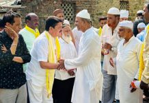 चिंचवडगाव येथे आलमगीर शाही मस्जिदला भाऊसाहेब भोईर यांनी दिली भेट