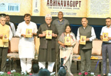 काश्मीरच्या आध्यात्मिक आणि सांस्कृतिक वारशावर पाच विशेष ग्रंथ लिहिणाऱ्या भारतातील पहिल्या पत्रकार ठरल्या डॉ. वैदेही तामन