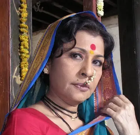 ज्येष्ठ अभिनेत्री मधू कांबीकर यांचे निधन; मराठी चित्रपटसृष्टीतील अष्टपैलू अभिनयाचा अध्याय संपला!